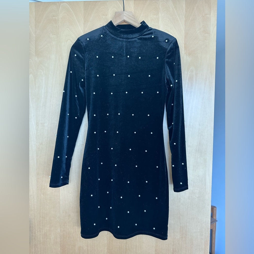 NWOT Zara Velvet Pearl Bodycon Dress Small